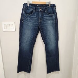 BKE Jeans Mens 32x30 Blue Derek Straight Leg Stretch 5 Pocket Whiskers Denim